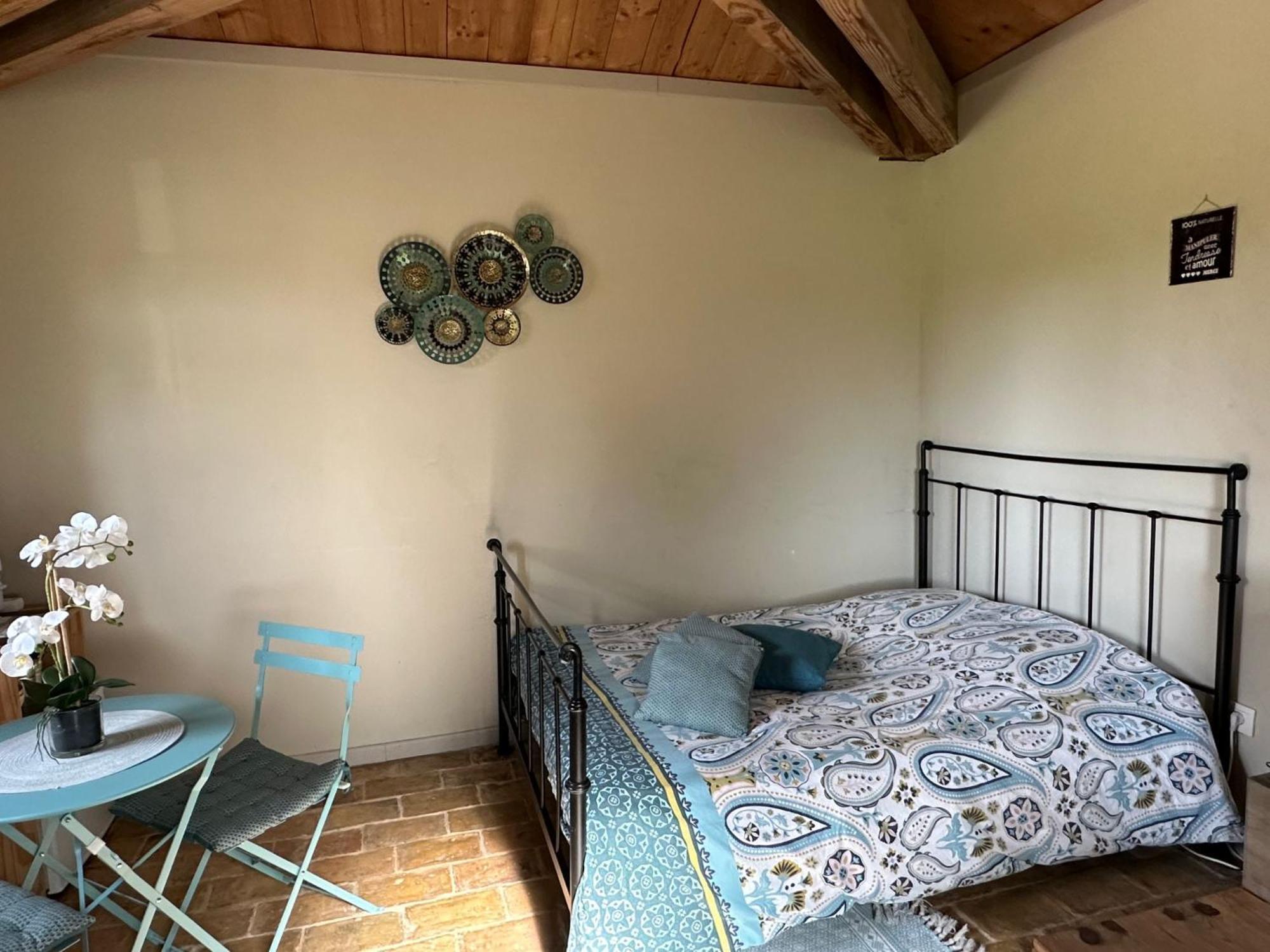 Maisonnette Independante Au Calme Dans Un Grand Jardin Châteauneuf-du-Rhône 외부 사진